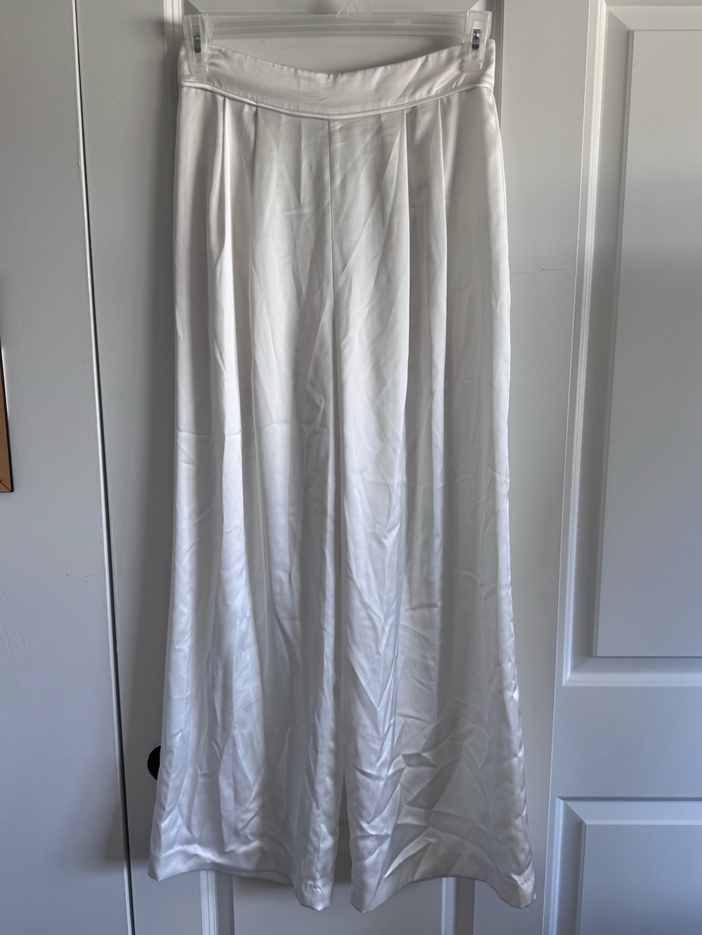 Gianni Bini White Wide-Leg Satin trousers